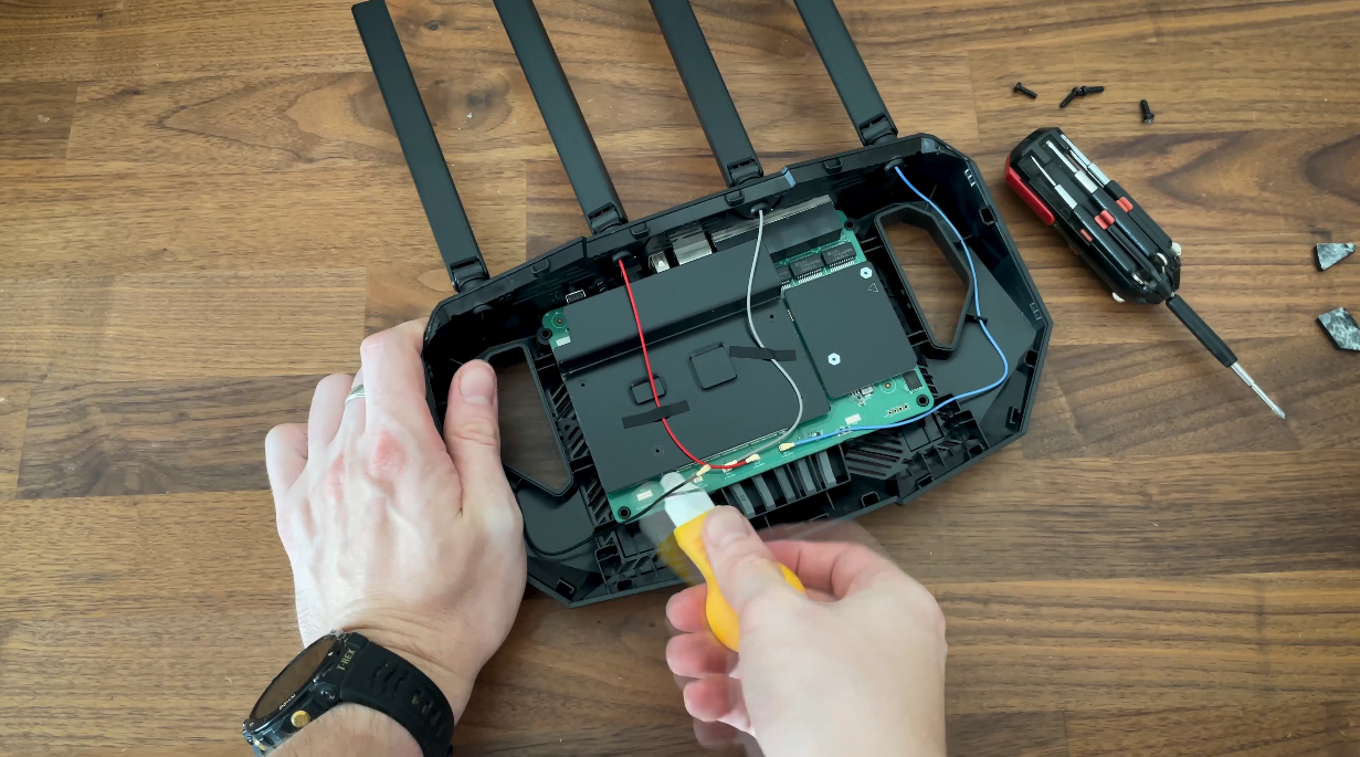 Opening up the upper part of the case.