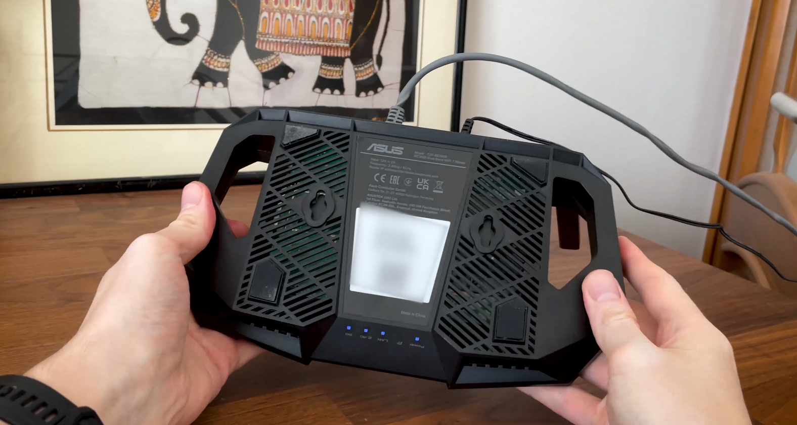 asus-tuf-gaming-be3600-bottom
